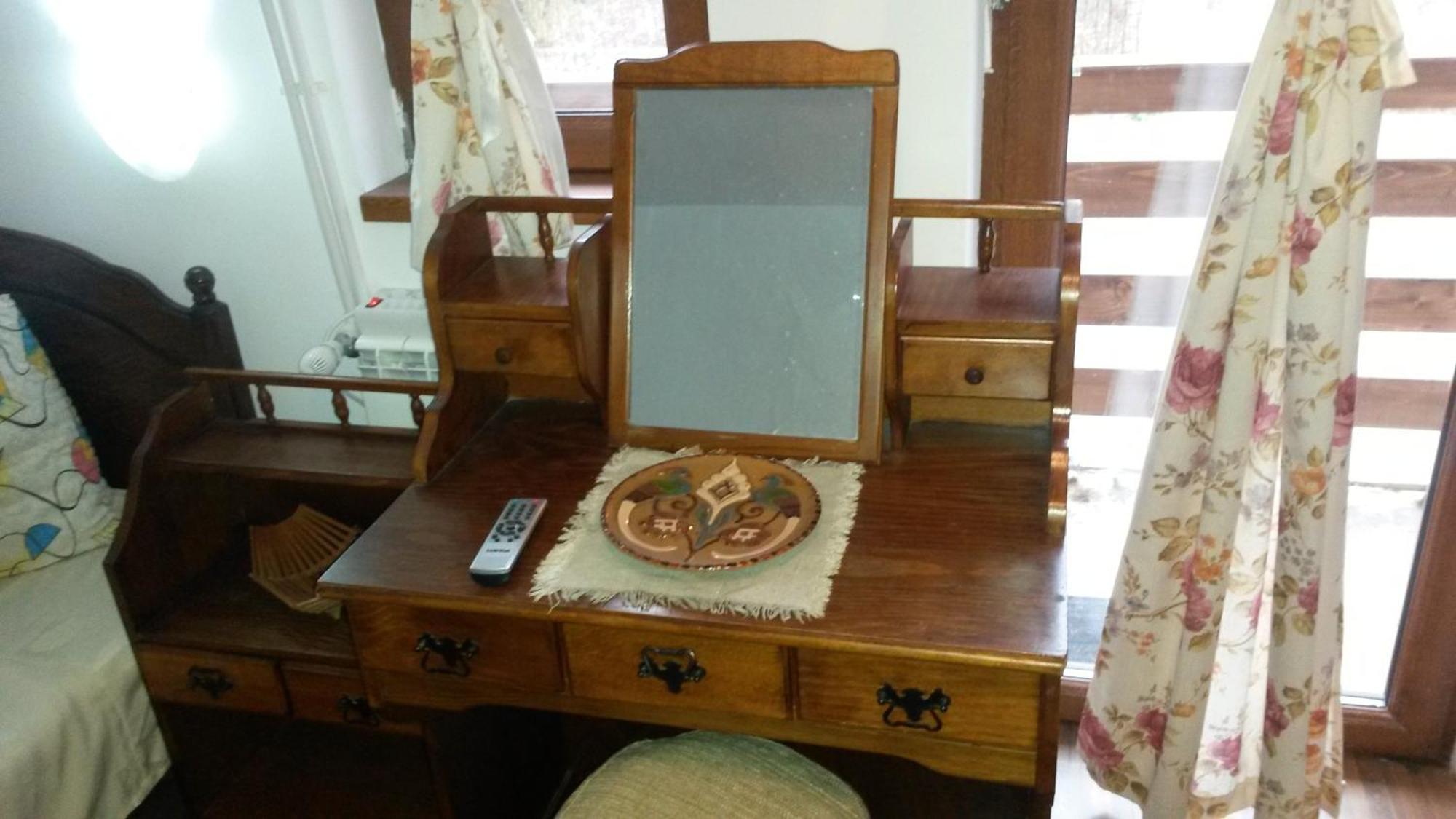 La Buni Buşteni Kamer foto
