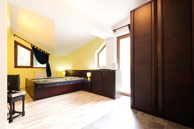 La Buni Buşteni Kamer foto