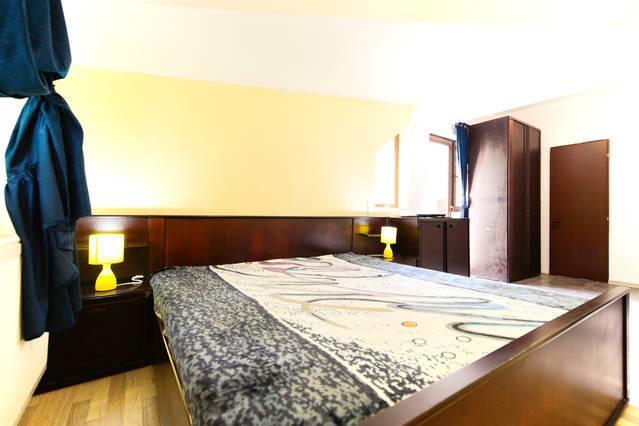 La Buni Buşteni Kamer foto