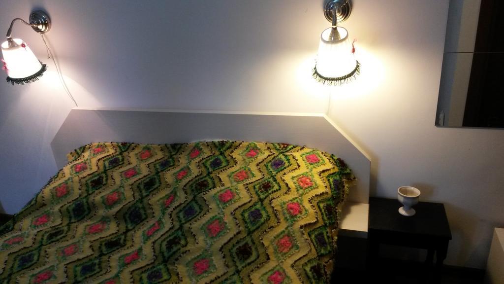 La Buni Buşteni Kamer foto